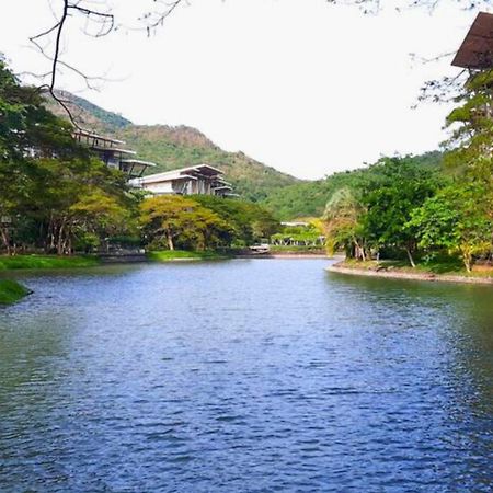 Pico De Loro Hamilo Coast By Beach Homes 나숙부 외부 사진