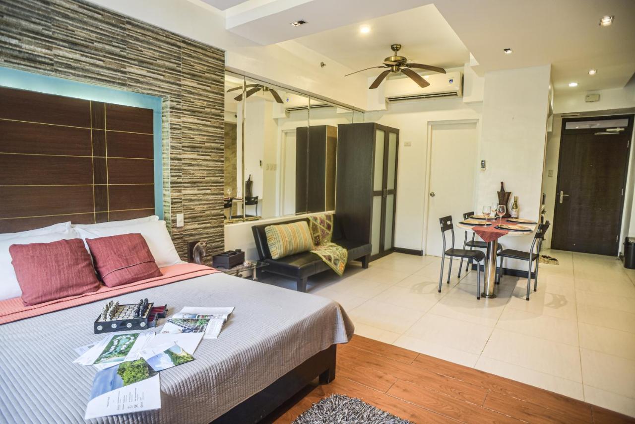Pico De Loro Hamilo Coast By Beach Homes 나숙부 외부 사진